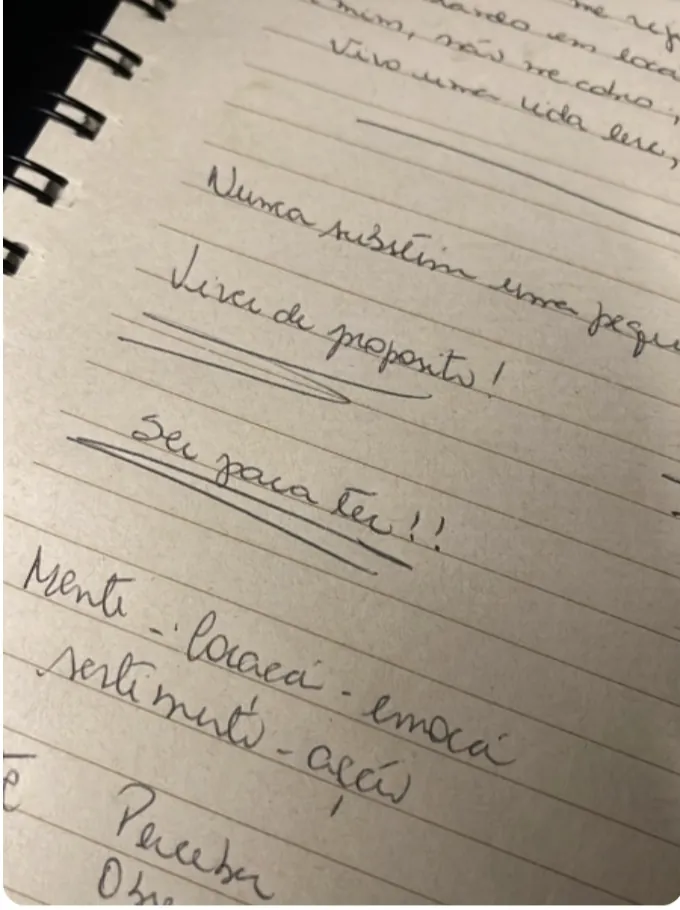 Registro manuscrito feito por uma participante durante a Aula 1